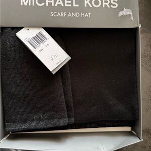 Michael Kors Elegant Black Hat and Scarf Set